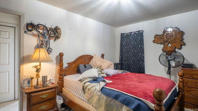 667 County Road 364, Thayer, MO 65791