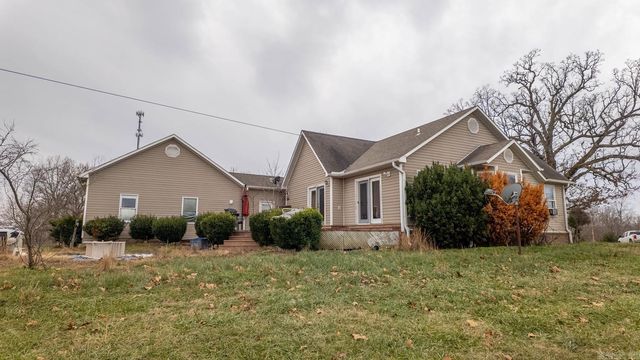 667 County Road 364, Thayer, MO 65791