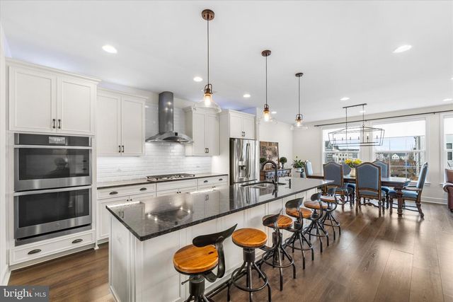 42240 GRAVES MOUNTAIN TER, Chantilly, VA 20152