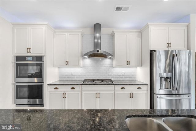 42240 GRAVES MOUNTAIN TER, Chantilly, VA 20152