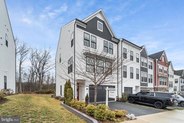 42240 GRAVES MOUNTAIN TER, Chantilly, VA 20152