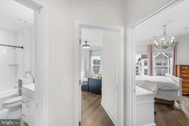 42240 GRAVES MOUNTAIN TER, Chantilly, VA 20152