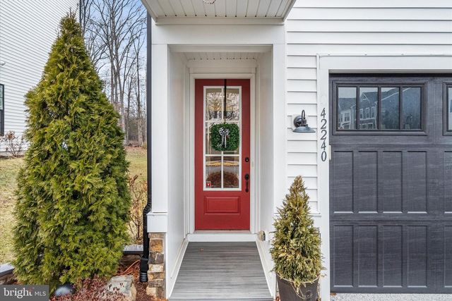 42240 GRAVES MOUNTAIN TER, Chantilly, VA 20152