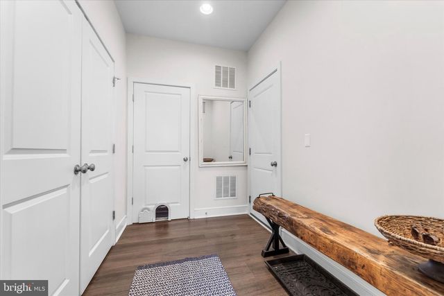 42240 GRAVES MOUNTAIN TER, Chantilly, VA 20152