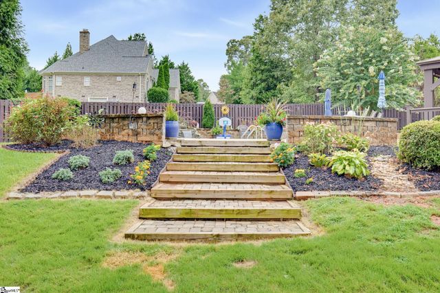 301 Glen Meadows Drive, Simpsonville, SC 29680