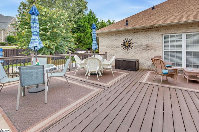 301 Glen Meadows Drive, Simpsonville, SC 29680
