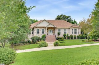 301 Glen Meadows Drive, Simpsonville, SC 29680