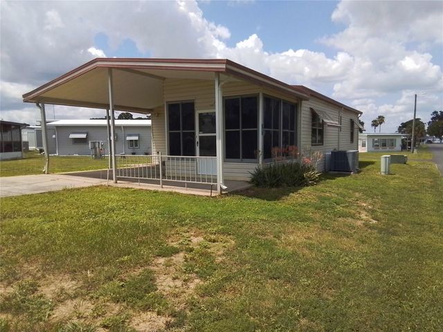 915 MARK ROAD, Leesburg, FL 34748