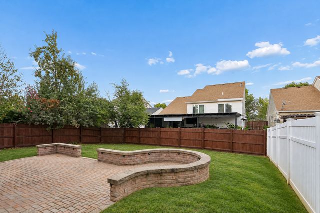 31 Kenilworth Avenue, Romeoville, IL 60446