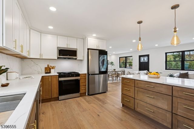 230 Pinehurst Ave, Scotch Plains Twp., NJ 07076