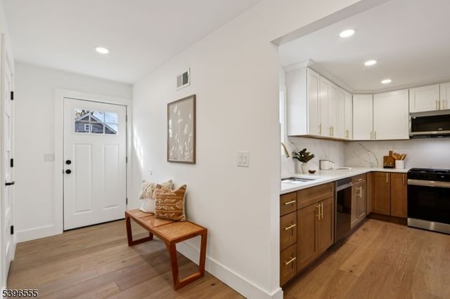 230 Pinehurst Ave, Scotch Plains Twp., NJ 07076