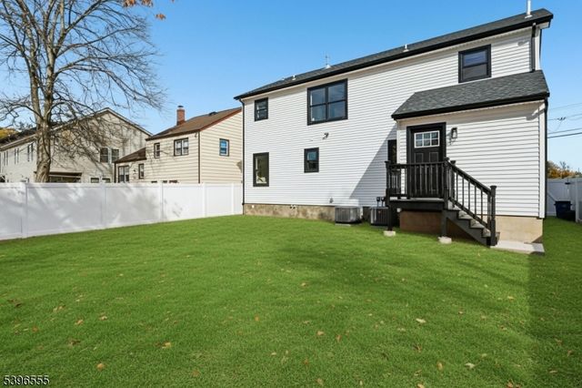 230 Pinehurst Ave, Scotch Plains Twp., NJ 07076