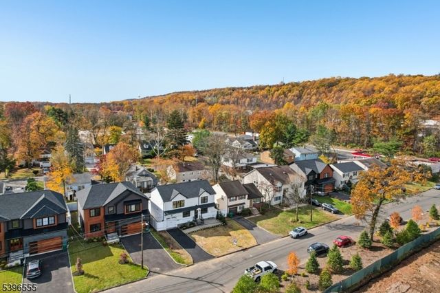 230 Pinehurst Ave, Scotch Plains Twp., NJ 07076
