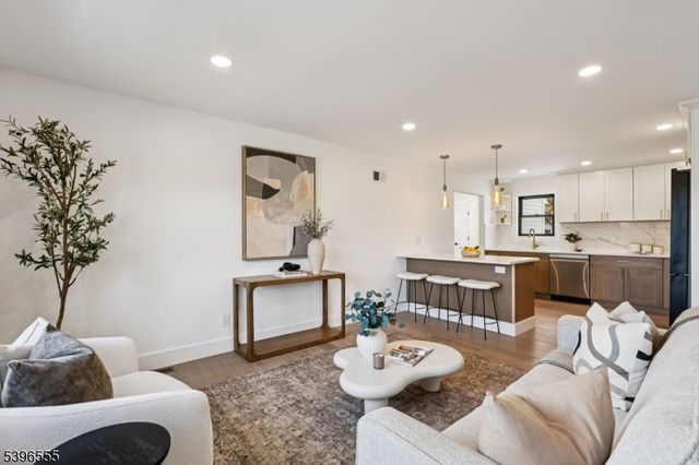 230 Pinehurst Ave, Scotch Plains Twp., NJ 07076