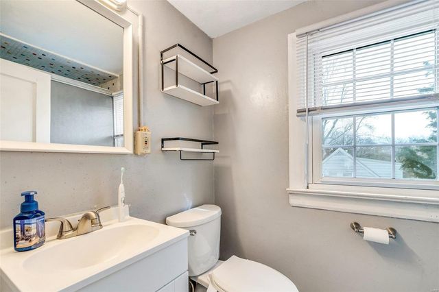 300 N 28th Street, Belleville, IL 62226