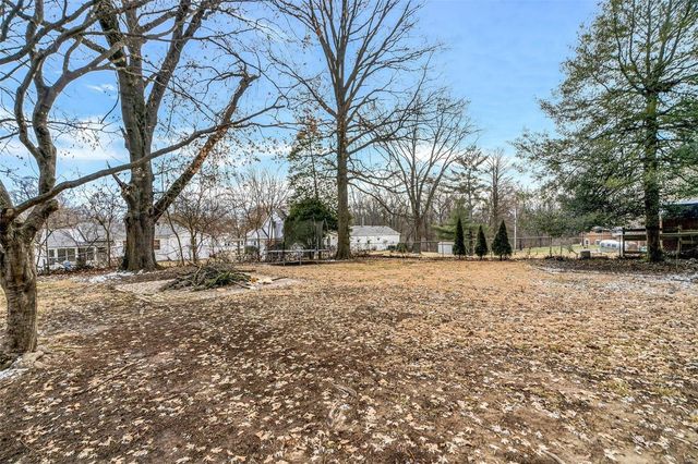 300 N 28th Street, Belleville, IL 62226