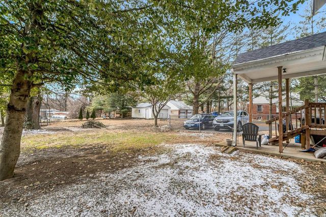 300 N 28th Street, Belleville, IL 62226