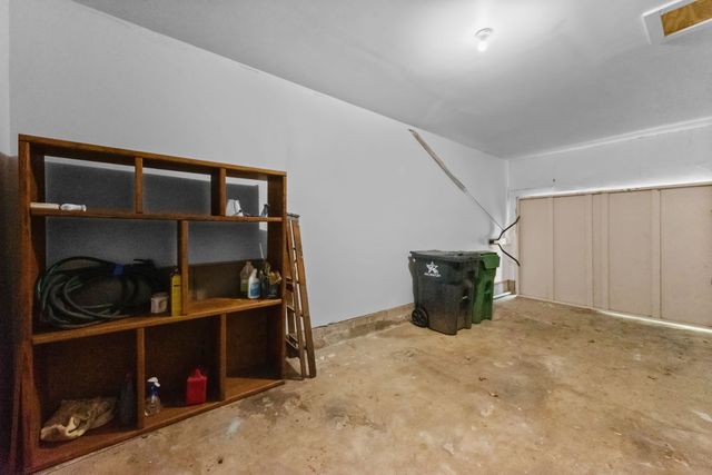 1330 S Pecan Street, Arlington, TX 76010