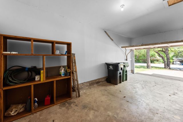 1330 S Pecan Street, Arlington, TX 76010