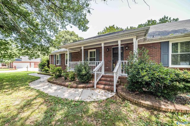 102 Sagewood Drive, Madison, AL 35757