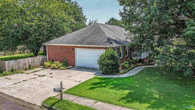 102 Sagewood Drive, Madison, AL 35757