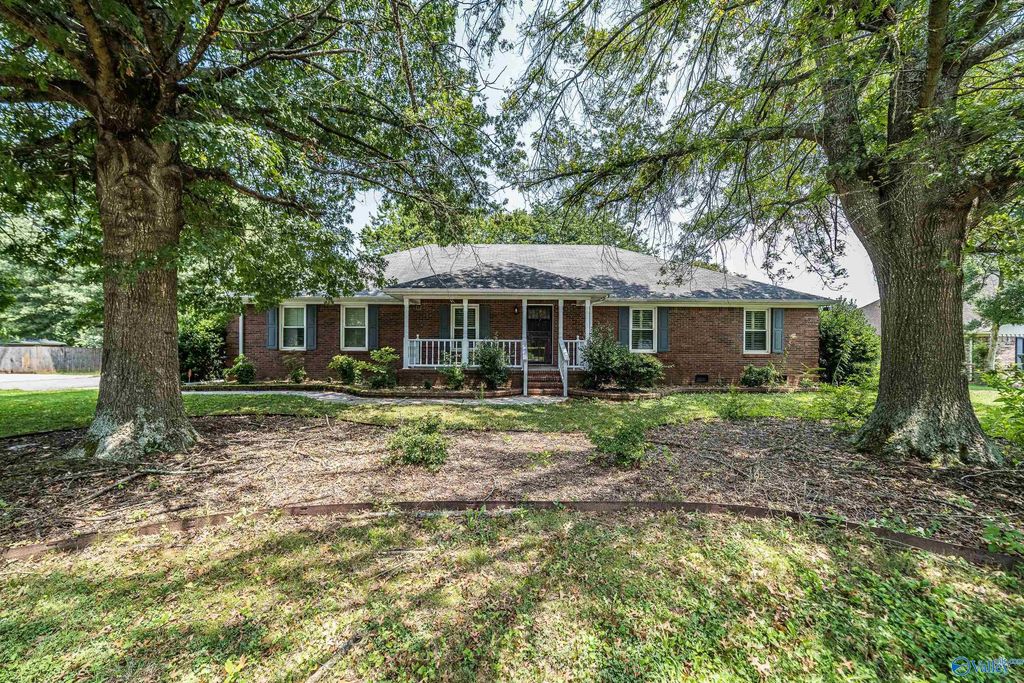 102 Sagewood Drive, Madison, AL 35757
