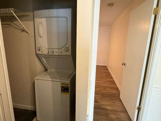 5900 FOREST VIEW Road 1A, Lisle, IL 60532