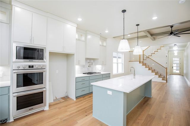 4710 Fieldcrest Terrace, Rogers, AR 72758