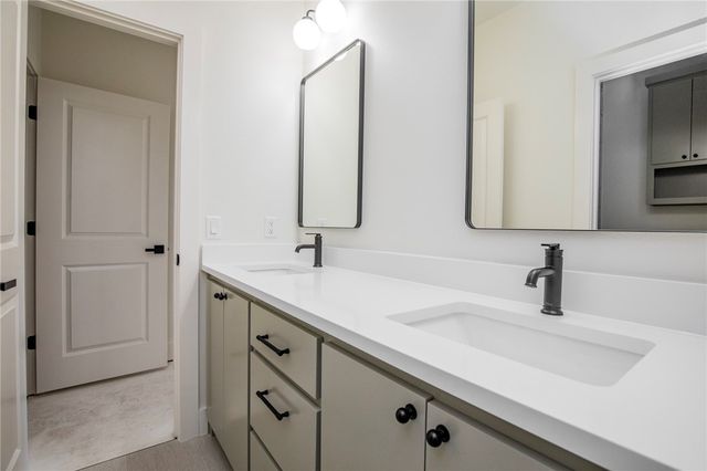 4710 Fieldcrest Terrace, Rogers, AR 72758