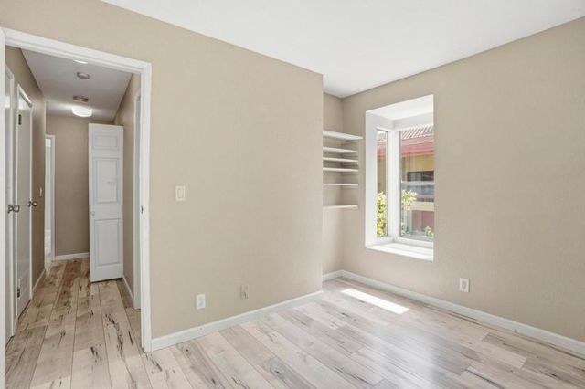 1391 Monument Boulevard 10, Concord, CA 94520