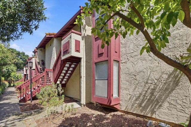 1391 Monument Boulevard 10, Concord, CA 94520