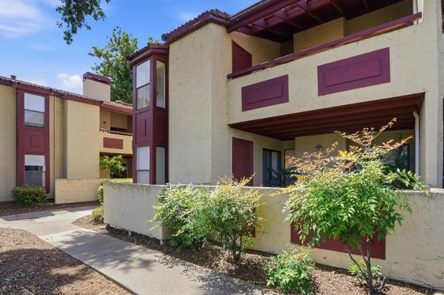 1391 Monument Boulevard 10, Concord, CA 94520