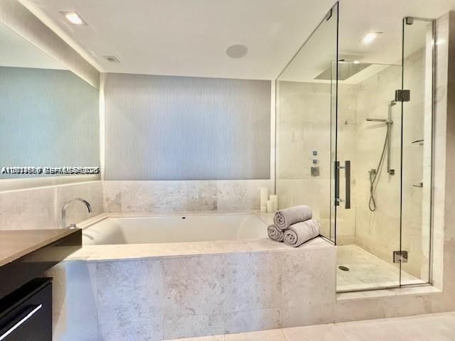 17121 Collins Ave 1003, Sunny Isles Beach, FL 33160