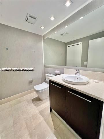17121 Collins Ave 1003, Sunny Isles Beach, FL 33160