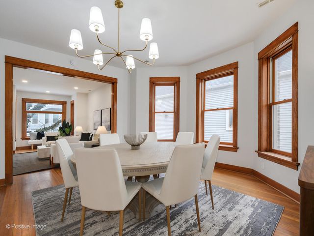 1415 W George Street 2, Chicago, IL 60657