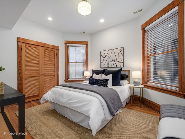 1415 W George Street 2, Chicago, IL 60657