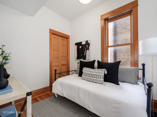 1415 W George Street 2, Chicago, IL 60657