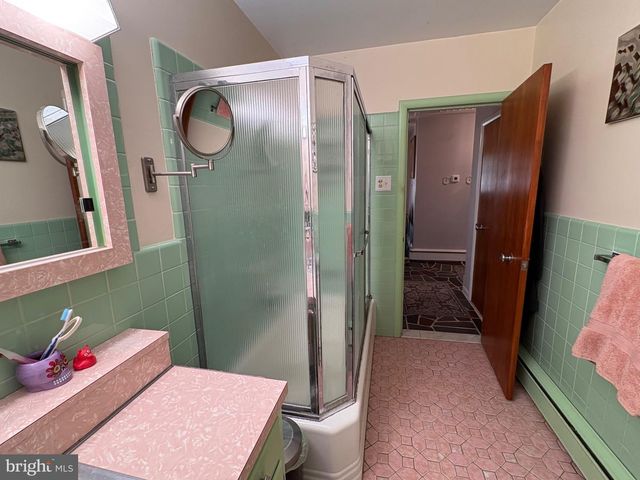 323 W FRANKLIN AVE, Collingswood, NJ 08107