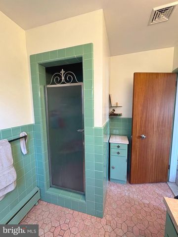 323 W FRANKLIN AVE, Collingswood, NJ 08107