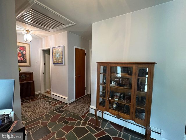 323 W FRANKLIN AVE, Collingswood, NJ 08107
