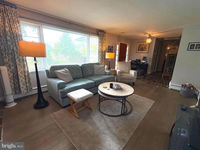 323 W FRANKLIN AVE, Collingswood, NJ 08107