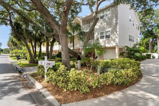 512 1ST STREET 108, Indian Rocks Beach, FL 33785