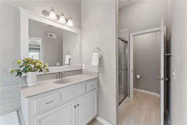6011 NE 119th Terrace, Kansas City, MO 64156