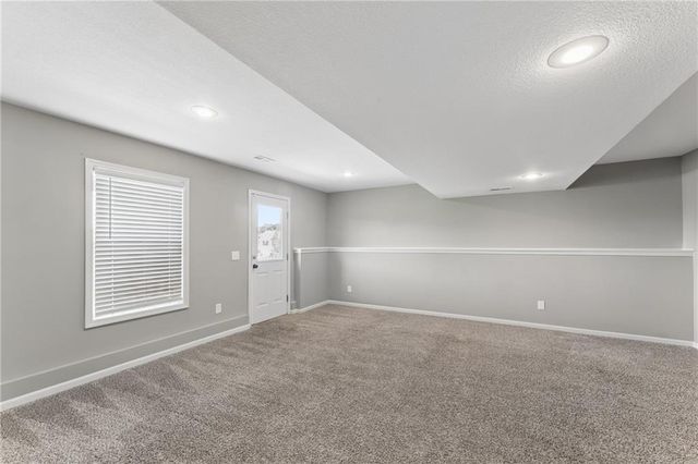 6011 NE 119th Terrace, Kansas City, MO 64156