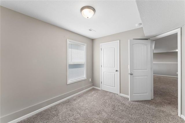6011 NE 119th Terrace, Kansas City, MO 64156