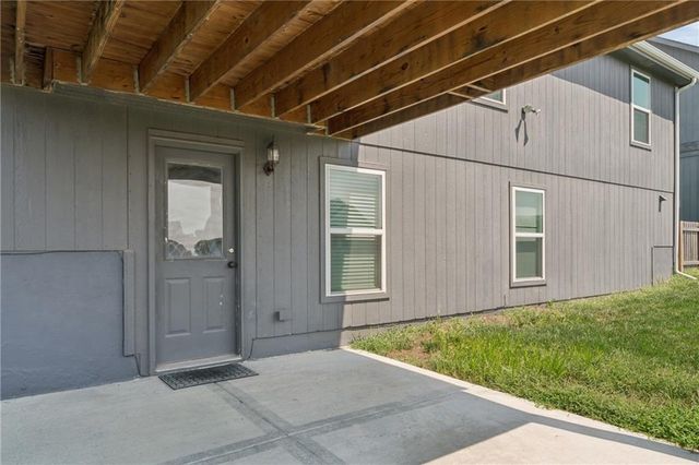 6011 NE 119th Terrace, Kansas City, MO 64156