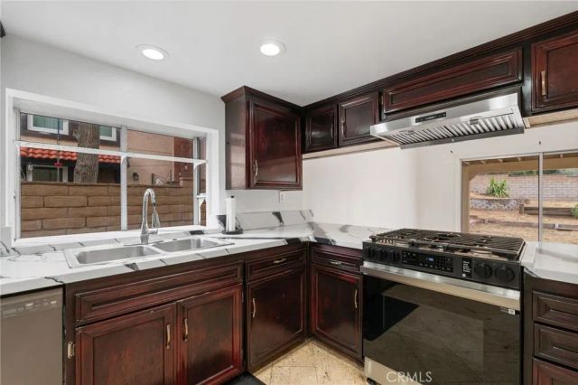 1636 Devore, San Bernardino, CA 92407