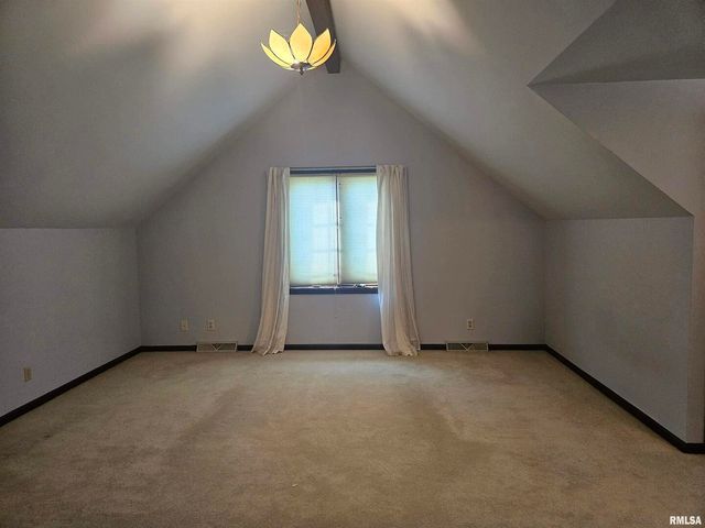 909 S SPRING Street, Geneseo, IL 61254