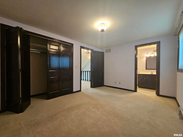 909 S SPRING Street, Geneseo, IL 61254