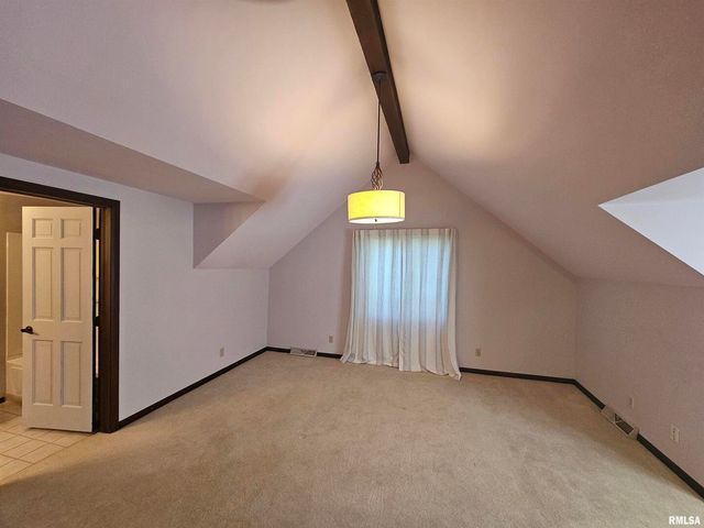 909 S SPRING Street, Geneseo, IL 61254